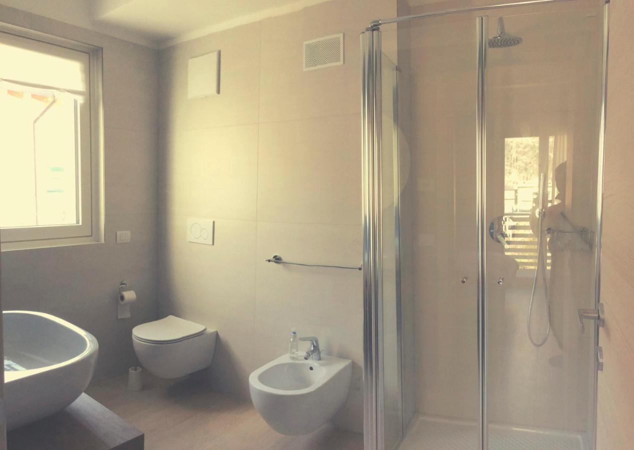 Amarillys Apartment And Rooms In Casaclima 토르볼레 외부 사진